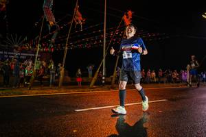 BIB: 202
                            <button type="button" onclick="openModal(17852682)" class="btn btn-primary btn-sm float-right btn-popup" data-toggle="modal" data-target=".modal-high-quality">
                        <i class="fas fa-shopping-cart"></i> Add to Cart
                    </button>
                                            <button type="button" onclick="isThisMe(17852682, true)" class="btn btn-success btn-sm float-right btn-popup btn-isme hidden" data-toggle="tooltip" data-placement="bottom" title="นี่คือรูปของคุณใช่ไหม คลิกที่นี่เพื่อเอาเข้าอัลบั้ม">
                        <i class="fas fa-plus"></i> Add to album
                    </button>
                    <button type="button" onclick="isThisMe(17852682, false)" class="btn btn-warning btn-sm float-right btn-popup btn-isnotme hidden">
                        <i class="fas fa-ban"></i> Remove from album
                    </button>