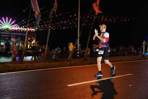 BIB: 202
                            <button type="button" onclick="openModal(16993278)" class="btn btn-primary btn-sm float-right btn-popup" data-toggle="modal" data-target=".modal-high-quality">
                        <i class="fas fa-shopping-cart"></i> Add to Cart
                    </button>
                                            <button type="button" onclick="isThisMe(16993278, true)" class="btn btn-success btn-sm float-right btn-popup btn-isme hidden" data-toggle="tooltip" data-placement="bottom" title="นี่คือรูปของคุณใช่ไหม คลิกที่นี่เพื่อเอาเข้าอัลบั้ม">
                        <i class="fas fa-plus"></i> Add to album
                    </button>
                    <button type="button" onclick="isThisMe(16993278, false)" class="btn btn-warning btn-sm float-right btn-popup btn-isnotme hidden">
                        <i class="fas fa-ban"></i> Remove from album
                    </button>