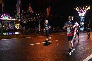 BIB: 4070
                            <button type="button" onclick="openModal(16966169)" class="btn btn-primary btn-sm float-right btn-popup" data-toggle="modal" data-target=".modal-high-quality">
                        <i class="fas fa-shopping-cart"></i> Add to Cart
                    </button>
                                            <button type="button" onclick="isThisMe(16966169, true)" class="btn btn-success btn-sm float-right btn-popup btn-isme hidden" data-toggle="tooltip" data-placement="bottom" title="นี่คือรูปของคุณใช่ไหม คลิกที่นี่เพื่อเอาเข้าอัลบั้ม">
                        <i class="fas fa-plus"></i> Add to album
                    </button>
                    <button type="button" onclick="isThisMe(16966169, false)" class="btn btn-warning btn-sm float-right btn-popup btn-isnotme hidden">
                        <i class="fas fa-ban"></i> Remove from album
                    </button>