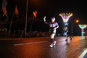 BIB: 4364
                            <button type="button" onclick="openModal(16858831)" class="btn btn-primary btn-sm float-right btn-popup" data-toggle="modal" data-target=".modal-high-quality">
                        <i class="fas fa-shopping-cart"></i> Add to Cart
                    </button>
                                            <button type="button" onclick="isThisMe(16858831, true)" class="btn btn-success btn-sm float-right btn-popup btn-isme hidden" data-toggle="tooltip" data-placement="bottom" title="นี่คือรูปของคุณใช่ไหม คลิกที่นี่เพื่อเอาเข้าอัลบั้ม">
                        <i class="fas fa-plus"></i> Add to album
                    </button>
                    <button type="button" onclick="isThisMe(16858831, false)" class="btn btn-warning btn-sm float-right btn-popup btn-isnotme hidden">
                        <i class="fas fa-ban"></i> Remove from album
                    </button>