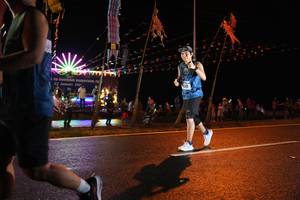 BIB: 202
                            <button type="button" onclick="openModal(16978034)" class="btn btn-primary btn-sm float-right btn-popup" data-toggle="modal" data-target=".modal-high-quality">
                        <i class="fas fa-shopping-cart"></i> Add to Cart
                    </button>
                                            <button type="button" onclick="isThisMe(16978034, true)" class="btn btn-success btn-sm float-right btn-popup btn-isme hidden" data-toggle="tooltip" data-placement="bottom" title="นี่คือรูปของคุณใช่ไหม คลิกที่นี่เพื่อเอาเข้าอัลบั้ม">
                        <i class="fas fa-plus"></i> Add to album
                    </button>
                    <button type="button" onclick="isThisMe(16978034, false)" class="btn btn-warning btn-sm float-right btn-popup btn-isnotme hidden">
                        <i class="fas fa-ban"></i> Remove from album
                    </button>