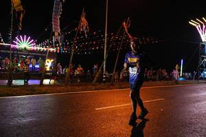 BIB: 1339
                            <button type="button" onclick="openModal(16956379)" class="btn btn-primary btn-sm float-right btn-popup" data-toggle="modal" data-target=".modal-high-quality">
                        <i class="fas fa-shopping-cart"></i> Add to Cart
                    </button>
                                            <button type="button" onclick="isThisMe(16956379, true)" class="btn btn-success btn-sm float-right btn-popup btn-isme hidden" data-toggle="tooltip" data-placement="bottom" title="นี่คือรูปของคุณใช่ไหม คลิกที่นี่เพื่อเอาเข้าอัลบั้ม">
                        <i class="fas fa-plus"></i> Add to album
                    </button>
                    <button type="button" onclick="isThisMe(16956379, false)" class="btn btn-warning btn-sm float-right btn-popup btn-isnotme hidden">
                        <i class="fas fa-ban"></i> Remove from album
                    </button>