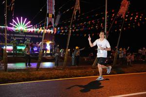 BIB: 202, 4505
                            <button type="button" onclick="openModal(17048280)" class="btn btn-primary btn-sm float-right btn-popup" data-toggle="modal" data-target=".modal-high-quality">
                        <i class="fas fa-shopping-cart"></i> Add to Cart
                    </button>
                                            <button type="button" onclick="isThisMe(17048280, true)" class="btn btn-success btn-sm float-right btn-popup btn-isme hidden" data-toggle="tooltip" data-placement="bottom" title="นี่คือรูปของคุณใช่ไหม คลิกที่นี่เพื่อเอาเข้าอัลบั้ม">
                        <i class="fas fa-plus"></i> Add to album
                    </button>
                    <button type="button" onclick="isThisMe(17048280, false)" class="btn btn-warning btn-sm float-right btn-popup btn-isnotme hidden">
                        <i class="fas fa-ban"></i> Remove from album
                    </button>