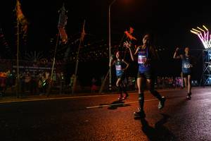 BIB: 401
                            <button type="button" onclick="openModal(16846650)" class="btn btn-primary btn-sm float-right btn-popup" data-toggle="modal" data-target=".modal-high-quality">
                        <i class="fas fa-shopping-cart"></i> Add to Cart
                    </button>
                                            <button type="button" onclick="isThisMe(16846650, true)" class="btn btn-success btn-sm float-right btn-popup btn-isme hidden" data-toggle="tooltip" data-placement="bottom" title="นี่คือรูปของคุณใช่ไหม คลิกที่นี่เพื่อเอาเข้าอัลบั้ม">
                        <i class="fas fa-plus"></i> Add to album
                    </button>
                    <button type="button" onclick="isThisMe(16846650, false)" class="btn btn-warning btn-sm float-right btn-popup btn-isnotme hidden">
                        <i class="fas fa-ban"></i> Remove from album
                    </button>