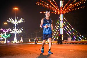 BIB: 914
                            <button type="button" onclick="openModal(17996025)" class="btn btn-primary btn-sm float-right btn-popup" data-toggle="modal" data-target=".modal-high-quality">
                        <i class="fas fa-shopping-cart"></i> Add to Cart
                    </button>
                                            <button type="button" onclick="isThisMe(17996025, true)" class="btn btn-success btn-sm float-right btn-popup btn-isme hidden" data-toggle="tooltip" data-placement="bottom" title="นี่คือรูปของคุณใช่ไหม คลิกที่นี่เพื่อเอาเข้าอัลบั้ม">
                        <i class="fas fa-plus"></i> Add to album
                    </button>
                    <button type="button" onclick="isThisMe(17996025, false)" class="btn btn-warning btn-sm float-right btn-popup btn-isnotme hidden">
                        <i class="fas fa-ban"></i> Remove from album
                    </button>