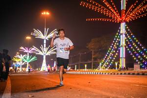 BIB: 105
                            <button type="button" onclick="openModal(17995902)" class="btn btn-primary btn-sm float-right btn-popup" data-toggle="modal" data-target=".modal-high-quality">
                        <i class="fas fa-shopping-cart"></i> Add to Cart
                    </button>
                                            <button type="button" onclick="isThisMe(17995902, true)" class="btn btn-success btn-sm float-right btn-popup btn-isme hidden" data-toggle="tooltip" data-placement="bottom" title="นี่คือรูปของคุณใช่ไหม คลิกที่นี่เพื่อเอาเข้าอัลบั้ม">
                        <i class="fas fa-plus"></i> Add to album
                    </button>
                    <button type="button" onclick="isThisMe(17995902, false)" class="btn btn-warning btn-sm float-right btn-popup btn-isnotme hidden">
                        <i class="fas fa-ban"></i> Remove from album
                    </button>