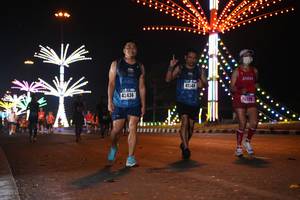 BIB: 41348, 42436, 128
                            <button type="button" onclick="openModal(17538910)" class="btn btn-primary btn-sm float-right btn-popup" data-toggle="modal" data-target=".modal-high-quality">
                        <i class="fas fa-shopping-cart"></i> Add to Cart
                    </button>
                                            <button type="button" onclick="isThisMe(17538910, true)" class="btn btn-success btn-sm float-right btn-popup btn-isme hidden" data-toggle="tooltip" data-placement="bottom" title="นี่คือรูปของคุณใช่ไหม คลิกที่นี่เพื่อเอาเข้าอัลบั้ม">
                        <i class="fas fa-plus"></i> Add to album
                    </button>
                    <button type="button" onclick="isThisMe(17538910, false)" class="btn btn-warning btn-sm float-right btn-popup btn-isnotme hidden">
                        <i class="fas fa-ban"></i> Remove from album
                    </button>