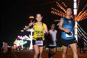 BIB: 9215, 44851, 554
                            <button type="button" onclick="openModal(17340356)" class="btn btn-primary btn-sm float-right btn-popup" data-toggle="modal" data-target=".modal-high-quality">
                        <i class="fas fa-shopping-cart"></i> Add to Cart
                    </button>
                                            <button type="button" onclick="isThisMe(17340356, true)" class="btn btn-success btn-sm float-right btn-popup btn-isme hidden" data-toggle="tooltip" data-placement="bottom" title="นี่คือรูปของคุณใช่ไหม คลิกที่นี่เพื่อเอาเข้าอัลบั้ม">
                        <i class="fas fa-plus"></i> Add to album
                    </button>
                    <button type="button" onclick="isThisMe(17340356, false)" class="btn btn-warning btn-sm float-right btn-popup btn-isnotme hidden">
                        <i class="fas fa-ban"></i> Remove from album
                    </button>