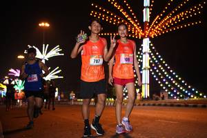 BIB: 707, 109, 447
                            <button type="button" onclick="openModal(17331360)" class="btn btn-primary btn-sm float-right btn-popup" data-toggle="modal" data-target=".modal-high-quality">
                        <i class="fas fa-shopping-cart"></i> Add to Cart
                    </button>
                                            <button type="button" onclick="isThisMe(17331360, true)" class="btn btn-success btn-sm float-right btn-popup btn-isme hidden" data-toggle="tooltip" data-placement="bottom" title="นี่คือรูปของคุณใช่ไหม คลิกที่นี่เพื่อเอาเข้าอัลบั้ม">
                        <i class="fas fa-plus"></i> Add to album
                    </button>
                    <button type="button" onclick="isThisMe(17331360, false)" class="btn btn-warning btn-sm float-right btn-popup btn-isnotme hidden">
                        <i class="fas fa-ban"></i> Remove from album
                    </button>