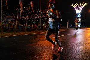 BIB: 4017
                            <button type="button" onclick="openModal(16298853)" class="btn btn-primary btn-sm float-right btn-popup" data-toggle="modal" data-target=".modal-high-quality">
                        <i class="fas fa-shopping-cart"></i> Add to Cart
                    </button>
                                            <button type="button" onclick="isThisMe(16298853, true)" class="btn btn-success btn-sm float-right btn-popup btn-isme hidden" data-toggle="tooltip" data-placement="bottom" title="นี่คือรูปของคุณใช่ไหม คลิกที่นี่เพื่อเอาเข้าอัลบั้ม">
                        <i class="fas fa-plus"></i> Add to album
                    </button>
                    <button type="button" onclick="isThisMe(16298853, false)" class="btn btn-warning btn-sm float-right btn-popup btn-isnotme hidden">
                        <i class="fas fa-ban"></i> Remove from album
                    </button>