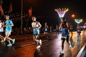 BIB: 195
                            <button type="button" onclick="openModal(16401908)" class="btn btn-primary btn-sm float-right btn-popup" data-toggle="modal" data-target=".modal-high-quality">
                        <i class="fas fa-shopping-cart"></i> Add to Cart
                    </button>
                                            <button type="button" onclick="isThisMe(16401908, true)" class="btn btn-success btn-sm float-right btn-popup btn-isme hidden" data-toggle="tooltip" data-placement="bottom" title="นี่คือรูปของคุณใช่ไหม คลิกที่นี่เพื่อเอาเข้าอัลบั้ม">
                        <i class="fas fa-plus"></i> Add to album
                    </button>
                    <button type="button" onclick="isThisMe(16401908, false)" class="btn btn-warning btn-sm float-right btn-popup btn-isnotme hidden">
                        <i class="fas fa-ban"></i> Remove from album
                    </button>