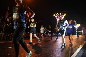 BIB: 049, 62389
                            <button type="button" onclick="openModal(16676825)" class="btn btn-primary btn-sm float-right btn-popup" data-toggle="modal" data-target=".modal-high-quality">
                        <i class="fas fa-shopping-cart"></i> Add to Cart
                    </button>
                                            <button type="button" onclick="isThisMe(16676825, true)" class="btn btn-success btn-sm float-right btn-popup btn-isme hidden" data-toggle="tooltip" data-placement="bottom" title="นี่คือรูปของคุณใช่ไหม คลิกที่นี่เพื่อเอาเข้าอัลบั้ม">
                        <i class="fas fa-plus"></i> Add to album
                    </button>
                    <button type="button" onclick="isThisMe(16676825, false)" class="btn btn-warning btn-sm float-right btn-popup btn-isnotme hidden">
                        <i class="fas fa-ban"></i> Remove from album
                    </button>