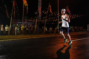 BIB: 3326
                            <button type="button" onclick="openModal(16294238)" class="btn btn-primary btn-sm float-right btn-popup" data-toggle="modal" data-target=".modal-high-quality">
                        <i class="fas fa-shopping-cart"></i> Add to Cart
                    </button>
                                            <button type="button" onclick="isThisMe(16294238, true)" class="btn btn-success btn-sm float-right btn-popup btn-isme hidden" data-toggle="tooltip" data-placement="bottom" title="นี่คือรูปของคุณใช่ไหม คลิกที่นี่เพื่อเอาเข้าอัลบั้ม">
                        <i class="fas fa-plus"></i> Add to album
                    </button>
                    <button type="button" onclick="isThisMe(16294238, false)" class="btn btn-warning btn-sm float-right btn-popup btn-isnotme hidden">
                        <i class="fas fa-ban"></i> Remove from album
                    </button>