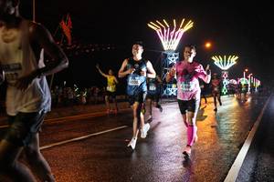 BIB: 0520, 4266
                            <button type="button" onclick="openModal(16392199)" class="btn btn-primary btn-sm float-right btn-popup" data-toggle="modal" data-target=".modal-high-quality">
                        <i class="fas fa-shopping-cart"></i> Add to Cart
                    </button>
                                            <button type="button" onclick="isThisMe(16392199, true)" class="btn btn-success btn-sm float-right btn-popup btn-isme hidden" data-toggle="tooltip" data-placement="bottom" title="นี่คือรูปของคุณใช่ไหม คลิกที่นี่เพื่อเอาเข้าอัลบั้ม">
                        <i class="fas fa-plus"></i> Add to album
                    </button>
                    <button type="button" onclick="isThisMe(16392199, false)" class="btn btn-warning btn-sm float-right btn-popup btn-isnotme hidden">
                        <i class="fas fa-ban"></i> Remove from album
                    </button>