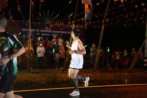 BIB: 2022
                            <button type="button" onclick="openModal(16706744)" class="btn btn-primary btn-sm float-right btn-popup" data-toggle="modal" data-target=".modal-high-quality">
                        <i class="fas fa-shopping-cart"></i> Add to Cart
                    </button>
                                            <button type="button" onclick="isThisMe(16706744, true)" class="btn btn-success btn-sm float-right btn-popup btn-isme hidden" data-toggle="tooltip" data-placement="bottom" title="นี่คือรูปของคุณใช่ไหม คลิกที่นี่เพื่อเอาเข้าอัลบั้ม">
                        <i class="fas fa-plus"></i> Add to album
                    </button>
                    <button type="button" onclick="isThisMe(16706744, false)" class="btn btn-warning btn-sm float-right btn-popup btn-isnotme hidden">
                        <i class="fas fa-ban"></i> Remove from album
                    </button>