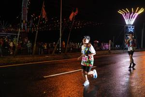 BIB: 202
                            <button type="button" onclick="openModal(16539887)" class="btn btn-primary btn-sm float-right btn-popup" data-toggle="modal" data-target=".modal-high-quality">
                        <i class="fas fa-shopping-cart"></i> Add to Cart
                    </button>
                                            <button type="button" onclick="isThisMe(16539887, true)" class="btn btn-success btn-sm float-right btn-popup btn-isme hidden" data-toggle="tooltip" data-placement="bottom" title="นี่คือรูปของคุณใช่ไหม คลิกที่นี่เพื่อเอาเข้าอัลบั้ม">
                        <i class="fas fa-plus"></i> Add to album
                    </button>
                    <button type="button" onclick="isThisMe(16539887, false)" class="btn btn-warning btn-sm float-right btn-popup btn-isnotme hidden">
                        <i class="fas fa-ban"></i> Remove from album
                    </button>