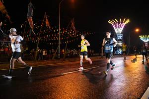 BIB: 356
                            <button type="button" onclick="openModal(16375197)" class="btn btn-primary btn-sm float-right btn-popup" data-toggle="modal" data-target=".modal-high-quality">
                        <i class="fas fa-shopping-cart"></i> Add to Cart
                    </button>
                                            <button type="button" onclick="isThisMe(16375197, true)" class="btn btn-success btn-sm float-right btn-popup btn-isme hidden" data-toggle="tooltip" data-placement="bottom" title="นี่คือรูปของคุณใช่ไหม คลิกที่นี่เพื่อเอาเข้าอัลบั้ม">
                        <i class="fas fa-plus"></i> Add to album
                    </button>
                    <button type="button" onclick="isThisMe(16375197, false)" class="btn btn-warning btn-sm float-right btn-popup btn-isnotme hidden">
                        <i class="fas fa-ban"></i> Remove from album
                    </button>