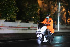 BIB: 
                            <button type="button" onclick="openModal(16299392)" class="btn btn-primary btn-sm float-right btn-popup" data-toggle="modal" data-target=".modal-high-quality">
                        <i class="fas fa-shopping-cart"></i> Add to Cart
                    </button>
                                            <button type="button" onclick="isThisMe(16299392, true)" class="btn btn-success btn-sm float-right btn-popup btn-isme hidden" data-toggle="tooltip" data-placement="bottom" title="นี่คือรูปของคุณใช่ไหม คลิกที่นี่เพื่อเอาเข้าอัลบั้ม">
                        <i class="fas fa-plus"></i> Add to album
                    </button>
                    <button type="button" onclick="isThisMe(16299392, false)" class="btn btn-warning btn-sm float-right btn-popup btn-isnotme hidden">
                        <i class="fas fa-ban"></i> Remove from album
                    </button>