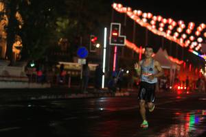 BIB: 2135
                            <button type="button" onclick="openModal(16302367)" class="btn btn-primary btn-sm float-right btn-popup" data-toggle="modal" data-target=".modal-high-quality">
                        <i class="fas fa-shopping-cart"></i> Add to Cart
                    </button>
                                            <button type="button" onclick="isThisMe(16302367, true)" class="btn btn-success btn-sm float-right btn-popup btn-isme hidden" data-toggle="tooltip" data-placement="bottom" title="นี่คือรูปของคุณใช่ไหม คลิกที่นี่เพื่อเอาเข้าอัลบั้ม">
                        <i class="fas fa-plus"></i> Add to album
                    </button>
                    <button type="button" onclick="isThisMe(16302367, false)" class="btn btn-warning btn-sm float-right btn-popup btn-isnotme hidden">
                        <i class="fas fa-ban"></i> Remove from album
                    </button>