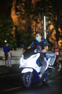 BIB: 
                            <button type="button" onclick="openModal(16312373)" class="btn btn-primary btn-sm float-right btn-popup" data-toggle="modal" data-target=".modal-high-quality">
                        <i class="fas fa-shopping-cart"></i> Add to Cart
                    </button>
                                            <button type="button" onclick="isThisMe(16312373, true)" class="btn btn-success btn-sm float-right btn-popup btn-isme hidden" data-toggle="tooltip" data-placement="bottom" title="นี่คือรูปของคุณใช่ไหม คลิกที่นี่เพื่อเอาเข้าอัลบั้ม">
                        <i class="fas fa-plus"></i> Add to album
                    </button>
                    <button type="button" onclick="isThisMe(16312373, false)" class="btn btn-warning btn-sm float-right btn-popup btn-isnotme hidden">
                        <i class="fas fa-ban"></i> Remove from album
                    </button>