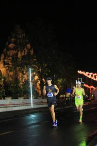 BIB: 885
                            <button type="button" onclick="openModal(16322694)" class="btn btn-primary btn-sm float-right btn-popup" data-toggle="modal" data-target=".modal-high-quality">
                        <i class="fas fa-shopping-cart"></i> Add to Cart
                    </button>
                                            <button type="button" onclick="isThisMe(16322694, true)" class="btn btn-success btn-sm float-right btn-popup btn-isme hidden" data-toggle="tooltip" data-placement="bottom" title="นี่คือรูปของคุณใช่ไหม คลิกที่นี่เพื่อเอาเข้าอัลบั้ม">
                        <i class="fas fa-plus"></i> Add to album
                    </button>
                    <button type="button" onclick="isThisMe(16322694, false)" class="btn btn-warning btn-sm float-right btn-popup btn-isnotme hidden">
                        <i class="fas fa-ban"></i> Remove from album
                    </button>