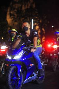 BIB: 
                            <button type="button" onclick="openModal(16295739)" class="btn btn-primary btn-sm float-right btn-popup" data-toggle="modal" data-target=".modal-high-quality">
                        <i class="fas fa-shopping-cart"></i> Add to Cart
                    </button>
                                            <button type="button" onclick="isThisMe(16295739, true)" class="btn btn-success btn-sm float-right btn-popup btn-isme hidden" data-toggle="tooltip" data-placement="bottom" title="นี่คือรูปของคุณใช่ไหม คลิกที่นี่เพื่อเอาเข้าอัลบั้ม">
                        <i class="fas fa-plus"></i> Add to album
                    </button>
                    <button type="button" onclick="isThisMe(16295739, false)" class="btn btn-warning btn-sm float-right btn-popup btn-isnotme hidden">
                        <i class="fas fa-ban"></i> Remove from album
                    </button>