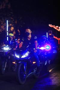 BIB: 
                            <button type="button" onclick="openModal(16295511)" class="btn btn-primary btn-sm float-right btn-popup" data-toggle="modal" data-target=".modal-high-quality">
                        <i class="fas fa-shopping-cart"></i> Add to Cart
                    </button>
                                            <button type="button" onclick="isThisMe(16295511, true)" class="btn btn-success btn-sm float-right btn-popup btn-isme hidden" data-toggle="tooltip" data-placement="bottom" title="นี่คือรูปของคุณใช่ไหม คลิกที่นี่เพื่อเอาเข้าอัลบั้ม">
                        <i class="fas fa-plus"></i> Add to album
                    </button>
                    <button type="button" onclick="isThisMe(16295511, false)" class="btn btn-warning btn-sm float-right btn-popup btn-isnotme hidden">
                        <i class="fas fa-ban"></i> Remove from album
                    </button>