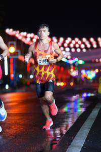 BIB: 21188
                            <button type="button" onclick="openModal(16946183)" class="btn btn-primary btn-sm float-right btn-popup" data-toggle="modal" data-target=".modal-high-quality">
                        <i class="fas fa-shopping-cart"></i> Add to Cart
                    </button>
                                            <button type="button" onclick="isThisMe(16946183, true)" class="btn btn-success btn-sm float-right btn-popup btn-isme hidden" data-toggle="tooltip" data-placement="bottom" title="นี่คือรูปของคุณใช่ไหม คลิกที่นี่เพื่อเอาเข้าอัลบั้ม">
                        <i class="fas fa-plus"></i> Add to album
                    </button>
                    <button type="button" onclick="isThisMe(16946183, false)" class="btn btn-warning btn-sm float-right btn-popup btn-isnotme hidden">
                        <i class="fas fa-ban"></i> Remove from album
                    </button>