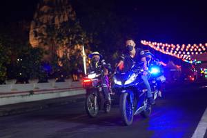 BIB: 
                            <button type="button" onclick="openModal(17678989)" class="btn btn-primary btn-sm float-right btn-popup" data-toggle="modal" data-target=".modal-high-quality">
                        <i class="fas fa-shopping-cart"></i> Add to Cart
                    </button>
                                            <button type="button" onclick="isThisMe(17678989, true)" class="btn btn-success btn-sm float-right btn-popup btn-isme hidden" data-toggle="tooltip" data-placement="bottom" title="นี่คือรูปของคุณใช่ไหม คลิกที่นี่เพื่อเอาเข้าอัลบั้ม">
                        <i class="fas fa-plus"></i> Add to album
                    </button>
                    <button type="button" onclick="isThisMe(17678989, false)" class="btn btn-warning btn-sm float-right btn-popup btn-isnotme hidden">
                        <i class="fas fa-ban"></i> Remove from album
                    </button>