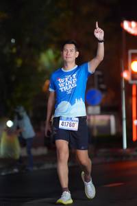 BIB: 202, 41760
                            <button type="button" onclick="openModal(18263805)" class="btn btn-primary btn-sm float-right btn-popup" data-toggle="modal" data-target=".modal-high-quality">
                        <i class="fas fa-shopping-cart"></i> Add to Cart
                    </button>
                                            <button type="button" onclick="isThisMe(18263805, true)" class="btn btn-success btn-sm float-right btn-popup btn-isme hidden" data-toggle="tooltip" data-placement="bottom" title="นี่คือรูปของคุณใช่ไหม คลิกที่นี่เพื่อเอาเข้าอัลบั้ม">
                        <i class="fas fa-plus"></i> Add to album
                    </button>
                    <button type="button" onclick="isThisMe(18263805, false)" class="btn btn-warning btn-sm float-right btn-popup btn-isnotme hidden">
                        <i class="fas fa-ban"></i> Remove from album
                    </button>
