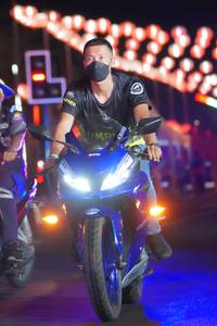 BIB: 
                            <button type="button" onclick="openModal(18258117)" class="btn btn-primary btn-sm float-right btn-popup" data-toggle="modal" data-target=".modal-high-quality">
                        <i class="fas fa-shopping-cart"></i> Add to Cart
                    </button>
                                            <button type="button" onclick="isThisMe(18258117, true)" class="btn btn-success btn-sm float-right btn-popup btn-isme hidden" data-toggle="tooltip" data-placement="bottom" title="นี่คือรูปของคุณใช่ไหม คลิกที่นี่เพื่อเอาเข้าอัลบั้ม">
                        <i class="fas fa-plus"></i> Add to album
                    </button>
                    <button type="button" onclick="isThisMe(18258117, false)" class="btn btn-warning btn-sm float-right btn-popup btn-isnotme hidden">
                        <i class="fas fa-ban"></i> Remove from album
                    </button>