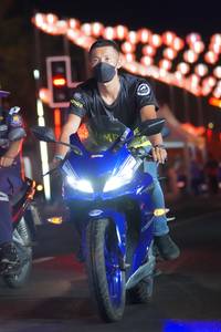 BIB: 
                            <button type="button" onclick="openModal(18258120)" class="btn btn-primary btn-sm float-right btn-popup" data-toggle="modal" data-target=".modal-high-quality">
                        <i class="fas fa-shopping-cart"></i> Add to Cart
                    </button>
                                            <button type="button" onclick="isThisMe(18258120, true)" class="btn btn-success btn-sm float-right btn-popup btn-isme hidden" data-toggle="tooltip" data-placement="bottom" title="นี่คือรูปของคุณใช่ไหม คลิกที่นี่เพื่อเอาเข้าอัลบั้ม">
                        <i class="fas fa-plus"></i> Add to album
                    </button>
                    <button type="button" onclick="isThisMe(18258120, false)" class="btn btn-warning btn-sm float-right btn-popup btn-isnotme hidden">
                        <i class="fas fa-ban"></i> Remove from album
                    </button>