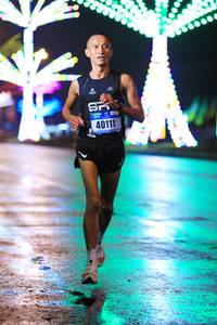 BIB: 40111
                            <button type="button" onclick="openModal(17810993)" class="btn btn-primary btn-sm float-right btn-popup" data-toggle="modal" data-target=".modal-high-quality">
                        <i class="fas fa-shopping-cart"></i> Add to Cart
                    </button>
                                            <button type="button" onclick="isThisMe(17810993, true)" class="btn btn-success btn-sm float-right btn-popup btn-isme hidden" data-toggle="tooltip" data-placement="bottom" title="นี่คือรูปของคุณใช่ไหม คลิกที่นี่เพื่อเอาเข้าอัลบั้ม">
                        <i class="fas fa-plus"></i> Add to album
                    </button>
                    <button type="button" onclick="isThisMe(17810993, false)" class="btn btn-warning btn-sm float-right btn-popup btn-isnotme hidden">
                        <i class="fas fa-ban"></i> Remove from album
                    </button>