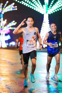 BIB: 20147, 0629
                            <button type="button" onclick="openModal(17812582)" class="btn btn-primary btn-sm float-right btn-popup" data-toggle="modal" data-target=".modal-high-quality">
                        <i class="fas fa-shopping-cart"></i> Add to Cart
                    </button>
                                            <button type="button" onclick="isThisMe(17812582, true)" class="btn btn-success btn-sm float-right btn-popup btn-isme hidden" data-toggle="tooltip" data-placement="bottom" title="นี่คือรูปของคุณใช่ไหม คลิกที่นี่เพื่อเอาเข้าอัลบั้ม">
                        <i class="fas fa-plus"></i> Add to album
                    </button>
                    <button type="button" onclick="isThisMe(17812582, false)" class="btn btn-warning btn-sm float-right btn-popup btn-isnotme hidden">
                        <i class="fas fa-ban"></i> Remove from album
                    </button>