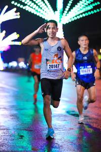 BIB: 20147, 40629
                            <button type="button" onclick="openModal(17812585)" class="btn btn-primary btn-sm float-right btn-popup" data-toggle="modal" data-target=".modal-high-quality">
                        <i class="fas fa-shopping-cart"></i> Add to Cart
                    </button>
                                            <button type="button" onclick="isThisMe(17812585, true)" class="btn btn-success btn-sm float-right btn-popup btn-isme hidden" data-toggle="tooltip" data-placement="bottom" title="นี่คือรูปของคุณใช่ไหม คลิกที่นี่เพื่อเอาเข้าอัลบั้ม">
                        <i class="fas fa-plus"></i> Add to album
                    </button>
                    <button type="button" onclick="isThisMe(17812585, false)" class="btn btn-warning btn-sm float-right btn-popup btn-isnotme hidden">
                        <i class="fas fa-ban"></i> Remove from album
                    </button>