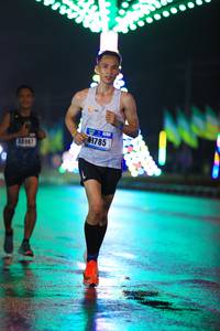 BIB: 41785, 40987
                            <button type="button" onclick="openModal(17811820)" class="btn btn-primary btn-sm float-right btn-popup" data-toggle="modal" data-target=".modal-high-quality">
                        <i class="fas fa-shopping-cart"></i> Add to Cart
                    </button>
                                            <button type="button" onclick="isThisMe(17811820, true)" class="btn btn-success btn-sm float-right btn-popup btn-isme hidden" data-toggle="tooltip" data-placement="bottom" title="นี่คือรูปของคุณใช่ไหม คลิกที่นี่เพื่อเอาเข้าอัลบั้ม">
                        <i class="fas fa-plus"></i> Add to album
                    </button>
                    <button type="button" onclick="isThisMe(17811820, false)" class="btn btn-warning btn-sm float-right btn-popup btn-isnotme hidden">
                        <i class="fas fa-ban"></i> Remove from album
                    </button>