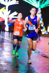 BIB: 40102, 21018
                            <button type="button" onclick="openModal(17816458)" class="btn btn-primary btn-sm float-right btn-popup" data-toggle="modal" data-target=".modal-high-quality">
                        <i class="fas fa-shopping-cart"></i> Add to Cart
                    </button>
                                            <button type="button" onclick="isThisMe(17816458, true)" class="btn btn-success btn-sm float-right btn-popup btn-isme hidden" data-toggle="tooltip" data-placement="bottom" title="นี่คือรูปของคุณใช่ไหม คลิกที่นี่เพื่อเอาเข้าอัลบั้ม">
                        <i class="fas fa-plus"></i> Add to album
                    </button>
                    <button type="button" onclick="isThisMe(17816458, false)" class="btn btn-warning btn-sm float-right btn-popup btn-isnotme hidden">
                        <i class="fas fa-ban"></i> Remove from album
                    </button>