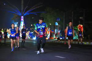 BIB: 074
                            <button type="button" onclick="openModal(16373508)" class="btn btn-primary btn-sm float-right btn-popup" data-toggle="modal" data-target=".modal-high-quality">
                        <i class="fas fa-shopping-cart"></i> Add to Cart
                    </button>
                                            <button type="button" onclick="isThisMe(16373508, true)" class="btn btn-success btn-sm float-right btn-popup btn-isme hidden" data-toggle="tooltip" data-placement="bottom" title="นี่คือรูปของคุณใช่ไหม คลิกที่นี่เพื่อเอาเข้าอัลบั้ม">
                        <i class="fas fa-plus"></i> Add to album
                    </button>
                    <button type="button" onclick="isThisMe(16373508, false)" class="btn btn-warning btn-sm float-right btn-popup btn-isnotme hidden">
                        <i class="fas fa-ban"></i> Remove from album
                    </button>