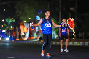 BIB: 41124, 44130
                            <button type="button" onclick="openModal(16394229)" class="btn btn-primary btn-sm float-right btn-popup" data-toggle="modal" data-target=".modal-high-quality">
                        <i class="fas fa-shopping-cart"></i> Add to Cart
                    </button>
                                            <button type="button" onclick="isThisMe(16394229, true)" class="btn btn-success btn-sm float-right btn-popup btn-isme hidden" data-toggle="tooltip" data-placement="bottom" title="นี่คือรูปของคุณใช่ไหม คลิกที่นี่เพื่อเอาเข้าอัลบั้ม">
                        <i class="fas fa-plus"></i> Add to album
                    </button>
                    <button type="button" onclick="isThisMe(16394229, false)" class="btn btn-warning btn-sm float-right btn-popup btn-isnotme hidden">
                        <i class="fas fa-ban"></i> Remove from album
                    </button>