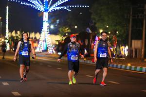 BIB: 42119, 42388, 42680
                            <button type="button" onclick="openModal(16420721)" class="btn btn-primary btn-sm float-right btn-popup" data-toggle="modal" data-target=".modal-high-quality">
                        <i class="fas fa-shopping-cart"></i> Add to Cart
                    </button>
                                            <button type="button" onclick="isThisMe(16420721, true)" class="btn btn-success btn-sm float-right btn-popup btn-isme hidden" data-toggle="tooltip" data-placement="bottom" title="นี่คือรูปของคุณใช่ไหม คลิกที่นี่เพื่อเอาเข้าอัลบั้ม">
                        <i class="fas fa-plus"></i> Add to album
                    </button>
                    <button type="button" onclick="isThisMe(16420721, false)" class="btn btn-warning btn-sm float-right btn-popup btn-isnotme hidden">
                        <i class="fas fa-ban"></i> Remove from album
                    </button>