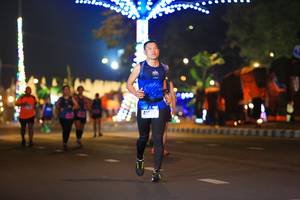 BIB: 41279
                            <button type="button" onclick="openModal(16394492)" class="btn btn-primary btn-sm float-right btn-popup" data-toggle="modal" data-target=".modal-high-quality">
                        <i class="fas fa-shopping-cart"></i> Add to Cart
                    </button>
                                            <button type="button" onclick="isThisMe(16394492, true)" class="btn btn-success btn-sm float-right btn-popup btn-isme hidden" data-toggle="tooltip" data-placement="bottom" title="นี่คือรูปของคุณใช่ไหม คลิกที่นี่เพื่อเอาเข้าอัลบั้ม">
                        <i class="fas fa-plus"></i> Add to album
                    </button>
                    <button type="button" onclick="isThisMe(16394492, false)" class="btn btn-warning btn-sm float-right btn-popup btn-isnotme hidden">
                        <i class="fas fa-ban"></i> Remove from album
                    </button>