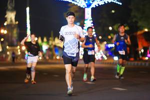 BIB: 41200
                            <button type="button" onclick="openModal(16404731)" class="btn btn-primary btn-sm float-right btn-popup" data-toggle="modal" data-target=".modal-high-quality">
                        <i class="fas fa-shopping-cart"></i> Add to Cart
                    </button>
                                            <button type="button" onclick="isThisMe(16404731, true)" class="btn btn-success btn-sm float-right btn-popup btn-isme hidden" data-toggle="tooltip" data-placement="bottom" title="นี่คือรูปของคุณใช่ไหม คลิกที่นี่เพื่อเอาเข้าอัลบั้ม">
                        <i class="fas fa-plus"></i> Add to album
                    </button>
                    <button type="button" onclick="isThisMe(16404731, false)" class="btn btn-warning btn-sm float-right btn-popup btn-isnotme hidden">
                        <i class="fas fa-ban"></i> Remove from album
                    </button>