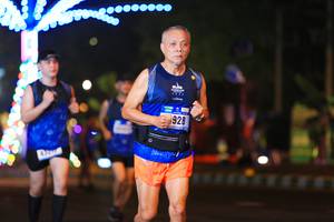 BIB: 928
                            <button type="button" onclick="openModal(16385933)" class="btn btn-primary btn-sm float-right btn-popup" data-toggle="modal" data-target=".modal-high-quality">
                        <i class="fas fa-shopping-cart"></i> Add to Cart
                    </button>
                                            <button type="button" onclick="isThisMe(16385933, true)" class="btn btn-success btn-sm float-right btn-popup btn-isme hidden" data-toggle="tooltip" data-placement="bottom" title="นี่คือรูปของคุณใช่ไหม คลิกที่นี่เพื่อเอาเข้าอัลบั้ม">
                        <i class="fas fa-plus"></i> Add to album
                    </button>
                    <button type="button" onclick="isThisMe(16385933, false)" class="btn btn-warning btn-sm float-right btn-popup btn-isnotme hidden">
                        <i class="fas fa-ban"></i> Remove from album
                    </button>