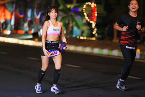 BIB: 4496
                            <button type="button" onclick="openModal(16382084)" class="btn btn-primary btn-sm float-right btn-popup" data-toggle="modal" data-target=".modal-high-quality">
                        <i class="fas fa-shopping-cart"></i> Add to Cart
                    </button>
                                            <button type="button" onclick="isThisMe(16382084, true)" class="btn btn-success btn-sm float-right btn-popup btn-isme hidden" data-toggle="tooltip" data-placement="bottom" title="นี่คือรูปของคุณใช่ไหม คลิกที่นี่เพื่อเอาเข้าอัลบั้ม">
                        <i class="fas fa-plus"></i> Add to album
                    </button>
                    <button type="button" onclick="isThisMe(16382084, false)" class="btn btn-warning btn-sm float-right btn-popup btn-isnotme hidden">
                        <i class="fas fa-ban"></i> Remove from album
                    </button>