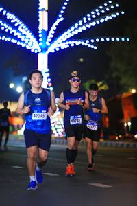 BIB: 42245, 40703, 0272
                            <button type="button" onclick="openModal(16357065)" class="btn btn-primary btn-sm float-right btn-popup" data-toggle="modal" data-target=".modal-high-quality">
                        <i class="fas fa-shopping-cart"></i> Add to Cart
                    </button>
                                            <button type="button" onclick="isThisMe(16357065, true)" class="btn btn-success btn-sm float-right btn-popup btn-isme hidden" data-toggle="tooltip" data-placement="bottom" title="นี่คือรูปของคุณใช่ไหม คลิกที่นี่เพื่อเอาเข้าอัลบั้ม">
                        <i class="fas fa-plus"></i> Add to album
                    </button>
                    <button type="button" onclick="isThisMe(16357065, false)" class="btn btn-warning btn-sm float-right btn-popup btn-isnotme hidden">
                        <i class="fas fa-ban"></i> Remove from album
                    </button>