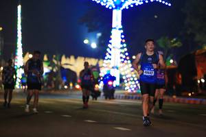 BIB: 40642
                            <button type="button" onclick="openModal(16386826)" class="btn btn-primary btn-sm float-right btn-popup" data-toggle="modal" data-target=".modal-high-quality">
                        <i class="fas fa-shopping-cart"></i> Add to Cart
                    </button>
                                            <button type="button" onclick="isThisMe(16386826, true)" class="btn btn-success btn-sm float-right btn-popup btn-isme hidden" data-toggle="tooltip" data-placement="bottom" title="นี่คือรูปของคุณใช่ไหม คลิกที่นี่เพื่อเอาเข้าอัลบั้ม">
                        <i class="fas fa-plus"></i> Add to album
                    </button>
                    <button type="button" onclick="isThisMe(16386826, false)" class="btn btn-warning btn-sm float-right btn-popup btn-isnotme hidden">
                        <i class="fas fa-ban"></i> Remove from album
                    </button>