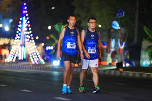 BIB: 2091, 43105
                            <button type="button" onclick="openModal(16388117)" class="btn btn-primary btn-sm float-right btn-popup" data-toggle="modal" data-target=".modal-high-quality">
                        <i class="fas fa-shopping-cart"></i> Add to Cart
                    </button>
                                            <button type="button" onclick="isThisMe(16388117, true)" class="btn btn-success btn-sm float-right btn-popup btn-isme hidden" data-toggle="tooltip" data-placement="bottom" title="นี่คือรูปของคุณใช่ไหม คลิกที่นี่เพื่อเอาเข้าอัลบั้ม">
                        <i class="fas fa-plus"></i> Add to album
                    </button>
                    <button type="button" onclick="isThisMe(16388117, false)" class="btn btn-warning btn-sm float-right btn-popup btn-isnotme hidden">
                        <i class="fas fa-ban"></i> Remove from album
                    </button>