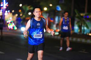 BIB: 42002
                            <button type="button" onclick="openModal(16379093)" class="btn btn-primary btn-sm float-right btn-popup" data-toggle="modal" data-target=".modal-high-quality">
                        <i class="fas fa-shopping-cart"></i> Add to Cart
                    </button>
                                            <button type="button" onclick="isThisMe(16379093, true)" class="btn btn-success btn-sm float-right btn-popup btn-isme hidden" data-toggle="tooltip" data-placement="bottom" title="นี่คือรูปของคุณใช่ไหม คลิกที่นี่เพื่อเอาเข้าอัลบั้ม">
                        <i class="fas fa-plus"></i> Add to album
                    </button>
                    <button type="button" onclick="isThisMe(16379093, false)" class="btn btn-warning btn-sm float-right btn-popup btn-isnotme hidden">
                        <i class="fas fa-ban"></i> Remove from album
                    </button>