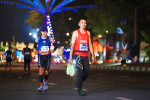BIB: 42129
                            <button type="button" onclick="openModal(16394267)" class="btn btn-primary btn-sm float-right btn-popup" data-toggle="modal" data-target=".modal-high-quality">
                        <i class="fas fa-shopping-cart"></i> Add to Cart
                    </button>
                                            <button type="button" onclick="isThisMe(16394267, true)" class="btn btn-success btn-sm float-right btn-popup btn-isme hidden" data-toggle="tooltip" data-placement="bottom" title="นี่คือรูปของคุณใช่ไหม คลิกที่นี่เพื่อเอาเข้าอัลบั้ม">
                        <i class="fas fa-plus"></i> Add to album
                    </button>
                    <button type="button" onclick="isThisMe(16394267, false)" class="btn btn-warning btn-sm float-right btn-popup btn-isnotme hidden">
                        <i class="fas fa-ban"></i> Remove from album
                    </button>