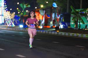BIB: 744326
                            <button type="button" onclick="openModal(16381472)" class="btn btn-primary btn-sm float-right btn-popup" data-toggle="modal" data-target=".modal-high-quality">
                        <i class="fas fa-shopping-cart"></i> Add to Cart
                    </button>
                                            <button type="button" onclick="isThisMe(16381472, true)" class="btn btn-success btn-sm float-right btn-popup btn-isme hidden" data-toggle="tooltip" data-placement="bottom" title="นี่คือรูปของคุณใช่ไหม คลิกที่นี่เพื่อเอาเข้าอัลบั้ม">
                        <i class="fas fa-plus"></i> Add to album
                    </button>
                    <button type="button" onclick="isThisMe(16381472, false)" class="btn btn-warning btn-sm float-right btn-popup btn-isnotme hidden">
                        <i class="fas fa-ban"></i> Remove from album
                    </button>